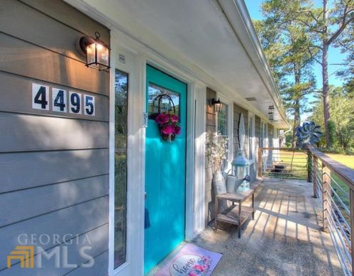 4495 Kent Rd, Atlanta GA  30337-5205 exterior