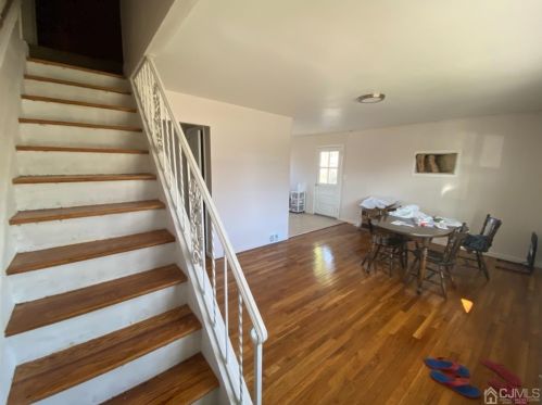 1594 Oak Tree Rd, Iselin NJ  08830-1541 exterior