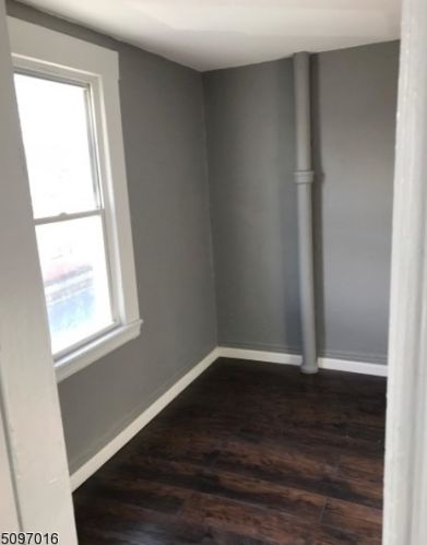 5 Joyce St, Town Center NJ 07052-5221 exterior