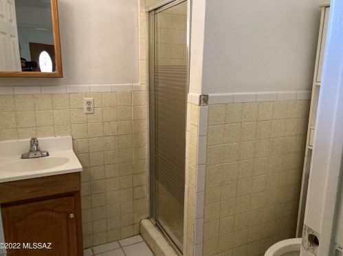 263 Alturas St, Tucson AZ 85705-4402 exterior