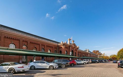 313 6th St, Washington DC 20003-2771 exterior