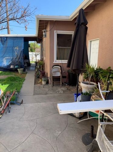 1801 Oak Ave, Fullerton CA 92833-3728 exterior