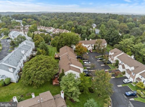 11 Revere Ct, Trenton NJ 08628-3610 exterior