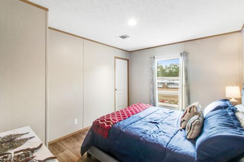 190 Woodlands Blvd, Defuniak Springs FL  32433-7278 exterior