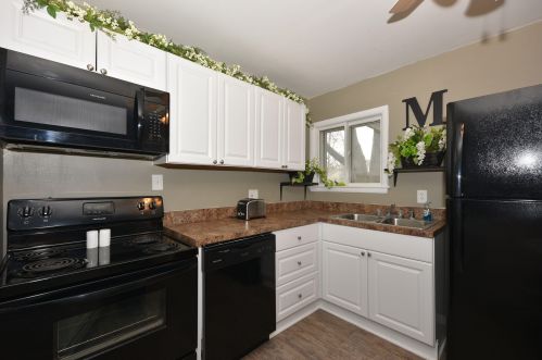 8100 Lancaster Ave, Milwaukee WI  53218-3652 exterior