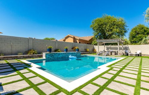 22640 47th Pl, Phoenix AZ  85050-6905 exterior