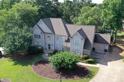 4304 Donerail Dr, Lithonia, GA 30039-5911