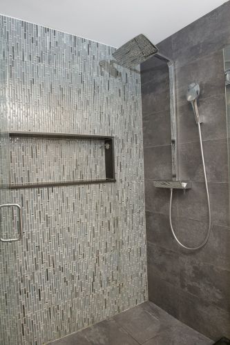 4826 Nashville Ave, Chicago IL 60656-4007 exterior