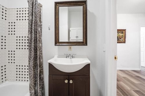 4005 Schiller Pl, Saint Louis MO 63116-3347 exterior