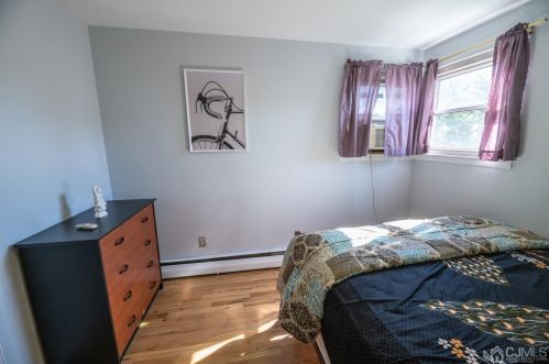 15 Sims Rd, Edison NJ 08817-3034 exterior