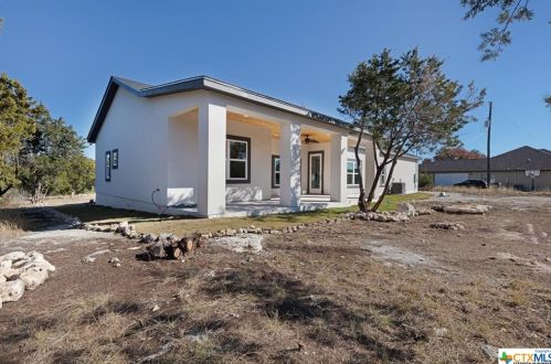 114 High Pt Cir, Spring Branch TX 78070-5065 exterior