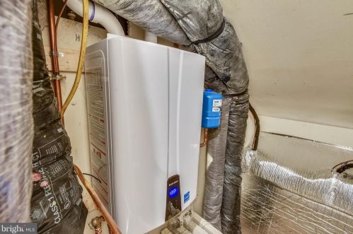 337 Fayette St, Alexandria VA 22314-2201 exterior