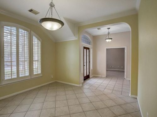 4520 Eagle Feather Dr, Austin TX 78735-6466 exterior