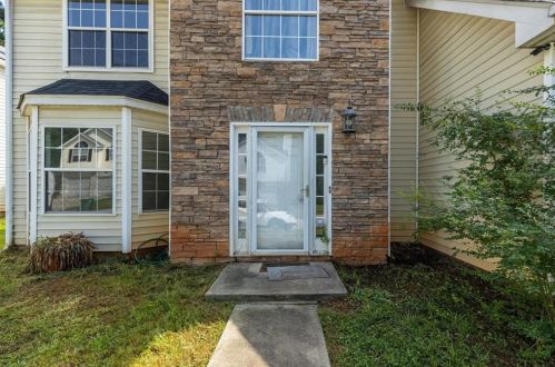 2428 Rambling Way, Lithonia GA  30058-3984 exterior