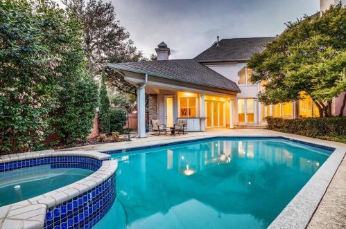 17916 Castle Bnd Dr, Dallas TX 75287-6800 exterior