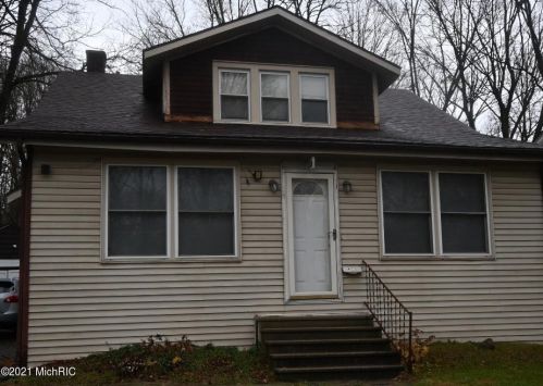 1324 Alamo Ave, Kalamazoo, MI 49006-2213