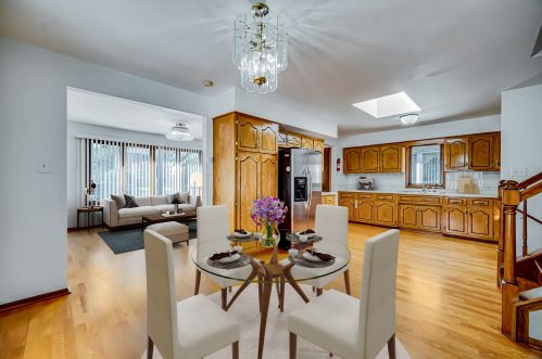 5303 Ridgeway Ave, Chicago IL 60659-1116 exterior