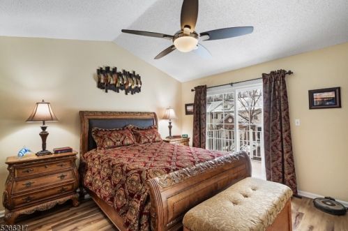 1502 Bayley Ct, Bridgewater NJ  08807-3553 exterior