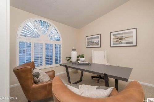 723 Amberwood Dr, Phoenix AZ  85045-0634 exterior