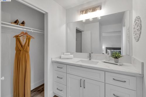 2850 Madeira Way, Concord CA  94523-2023 exterior