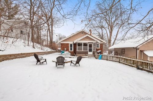 120 Grant St, Portland MI 48875-1532 exterior