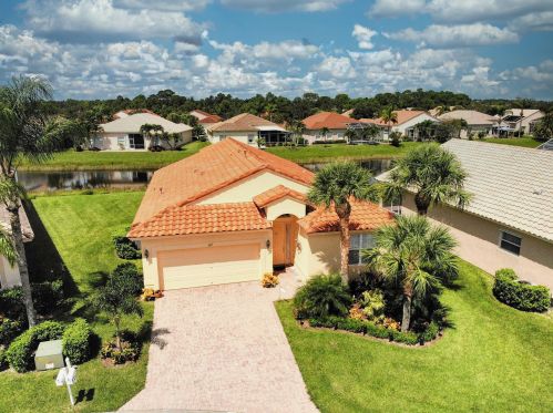 347 Sunview Way, Fort Pierce FL  34986-3599 exterior