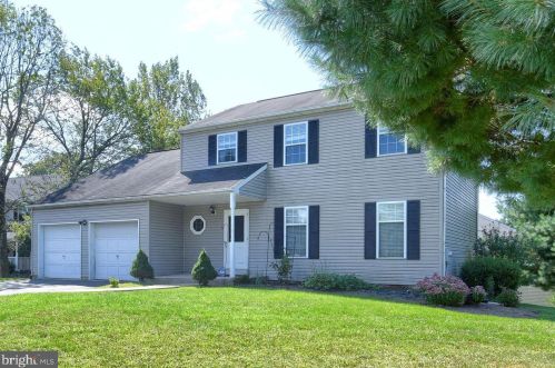 2312 Noel Cir, Pottstown, PA 19464-2692