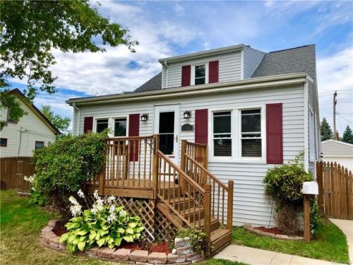 18553 Hazelwood St, Roseville, MI 48066-2924