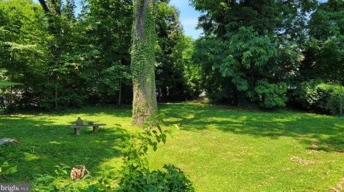 316 Maple Ave, Trenton NJ 08618-3402 exterior