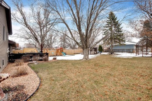 921 Duchess Ln, Saint Paul MN 55124-4707 exterior