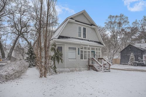 604 Apple Ave, Meskegon MI  49442-3646 exterior