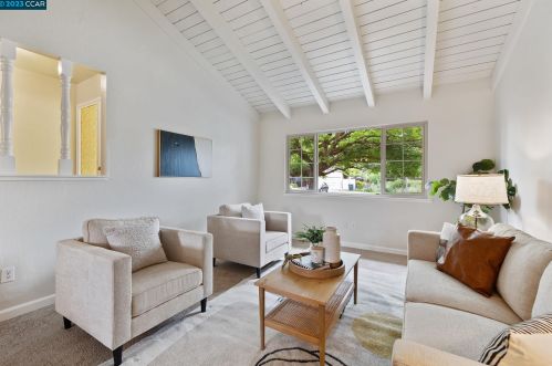 1895 Risdon Rd, Concord CA 94518-3460 exterior