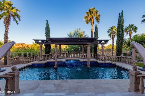 25401 45th Dr, Phoenix AZ  85083-2243 exterior