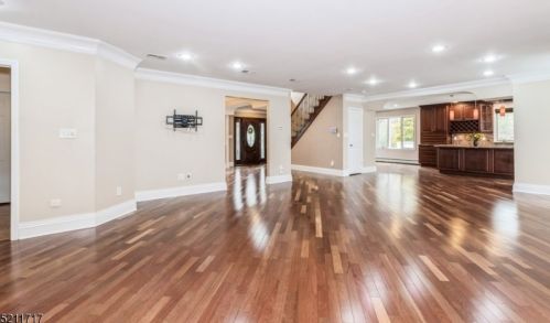 10 Mountainside Dr, Dover NJ  07869-2217 exterior