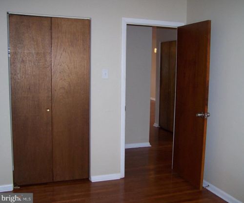 3399 Keswick Rd, Philadelphia PA 19114-1609 exterior