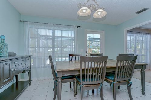 4219 Cartnal Ave, Tampa FL  33618-8600 exterior