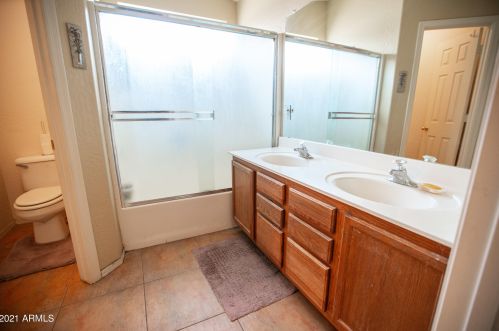 6108 37 Dr, Phoenix AZ 85051-1108 exterior