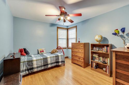 1704 Nordica Ave, Chicago IL 60707-4320 exterior