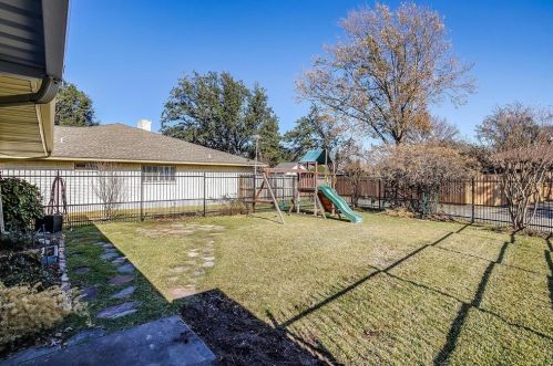 3500 Bellah Ct, Irving TX 75062-3624 exterior