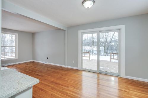 7481 School St, Concord NH  03307-0914 exterior