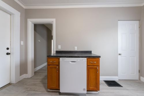 913 Jackson St, Kalamazoo MI  49001-3018 exterior