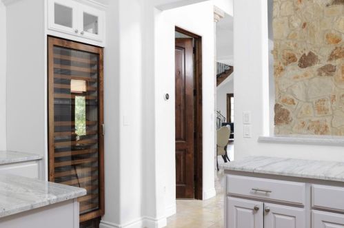 399 Cortona Dr, Austin TX 78746-4464 exterior