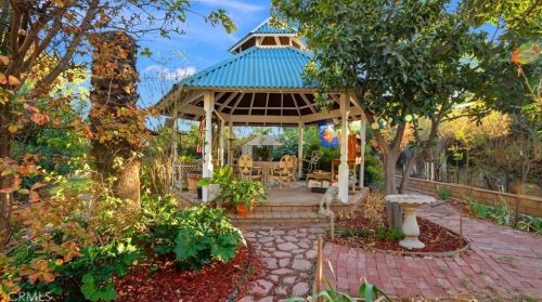 239 7 St, Perris CA 92570-2366 exterior