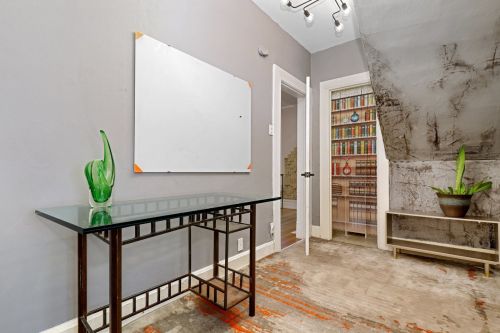 1817 Honore St, Chicago IL 60657-2007 exterior