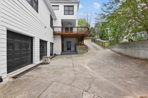 560 Morgan St, Atlanta GA 30308-2821 exterior