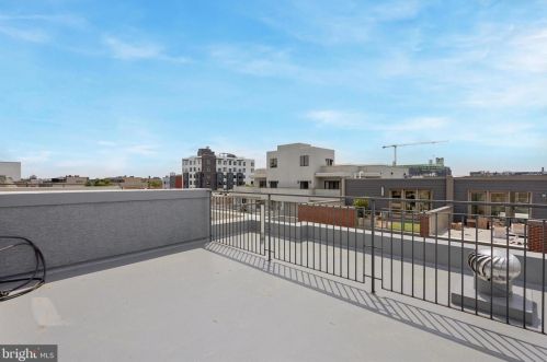 1427 Kater St, Philadelphia PA 19147-1851 exterior