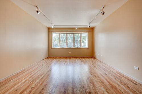 1713 72nd Ct, Chicago IL  60707-4204 exterior