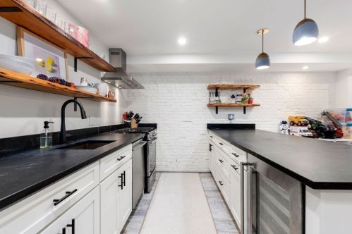 20 Dartmouth St, Boston MA exterior