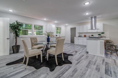 856 Harwell Rd, Atlanta GA  30318-5828 exterior