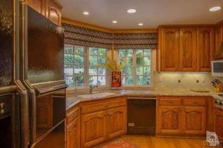 1708 Royal Saint George Dr, Thousand Oaks CA  91362-4319 exterior